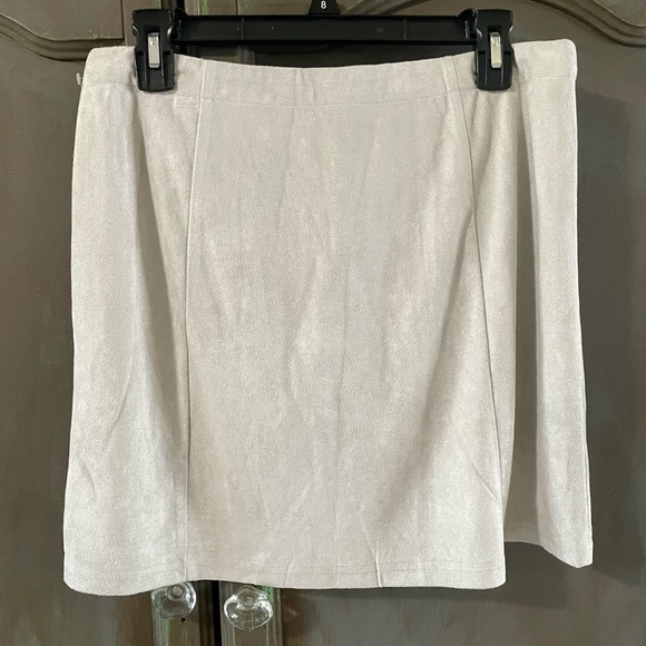 hyfve light gray faux suede miniskirt lined - Picture 3 of 9